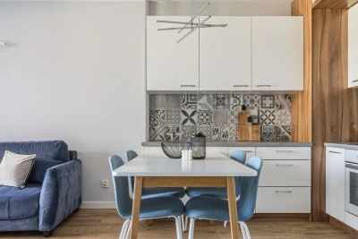 2-pokojowy apartament 41 m² przy Chmielnej w Gdańsku Śródmieściu - miniatura 4