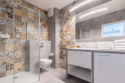 2-pokojowy apartament 41 m² przy Chmielnej w Gdańsku Śródmieściu - miniatura 9