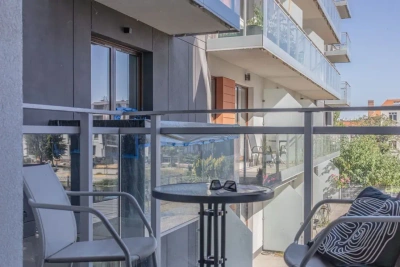 2-pokojowy apartament 41 m² przy Chmielnej w Gdańsku Śródmieściu - miniatura 10