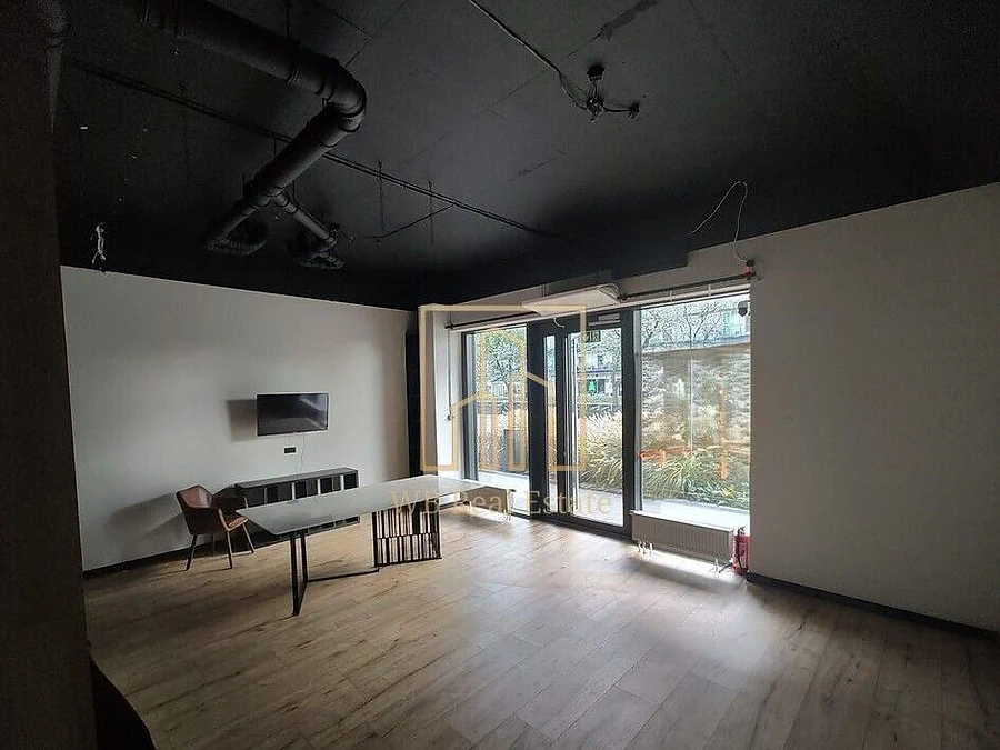 Wykończony lokal biurowy 56 m² z witryną, Młynów - zdjęcie 1