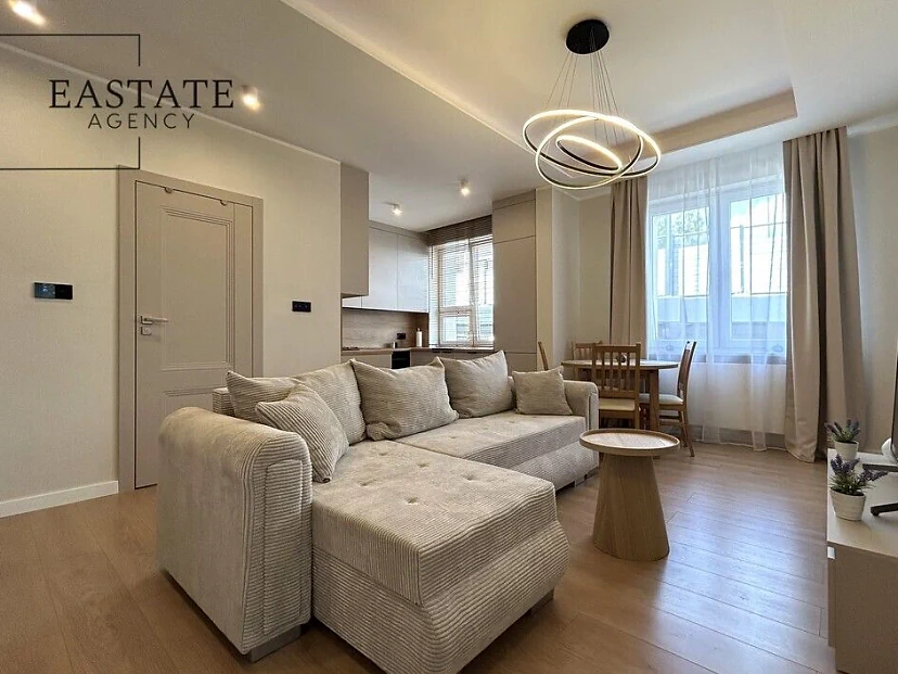 2-pokojowy apartament 50 m² z balkonem, Saska Kępa, ul. Paryska - zdjęcie 1