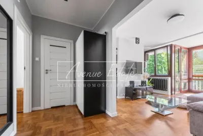 Trzypokojowy apartament 63 m² z balkonem i parkingiem, Nowogrodzka - miniatura 8