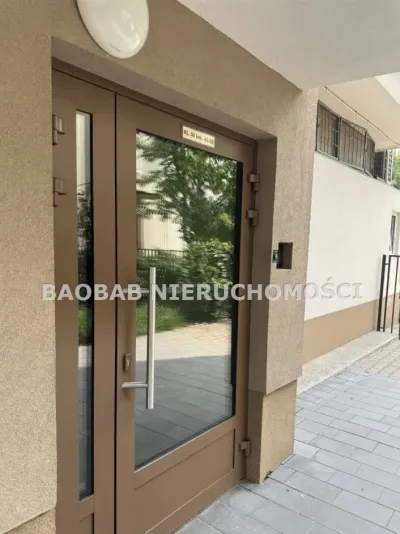 Kawalerka przy ul. Bonifraterskiej w Śródmieściu Warszawy, 20 m² - miniatura 8