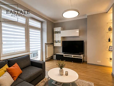 2-pokojowy apartament 48 m² z balkonem przy Metro Centrum - miniatura 5