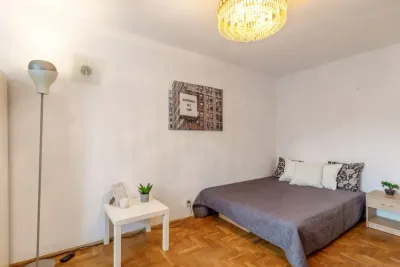 Pokój dwuosobowy na wynajem przy ul. Budapesztańskiej w Gdańsku - miniatura 4
