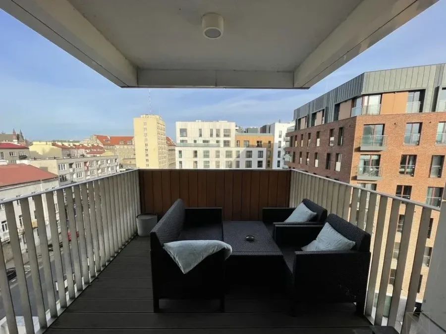 Dwupokojowy apartament 38 m² w Port Praski, Okrzei 2 - zdjęcie 1
