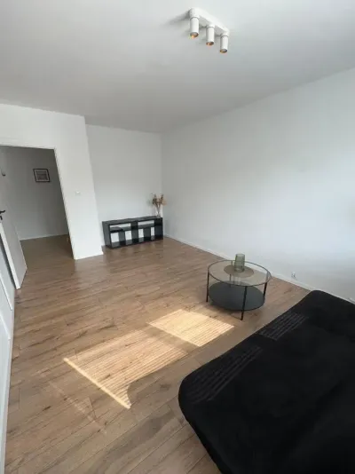 Dwupokojowe mieszkanie 55 m² z balkonem i windą – Gdynia Działki Leśne - miniatura 4