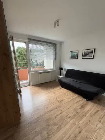 Dwupokojowe mieszkanie 55 m² z balkonem i windą – Gdynia Działki Leśne - miniatura 6