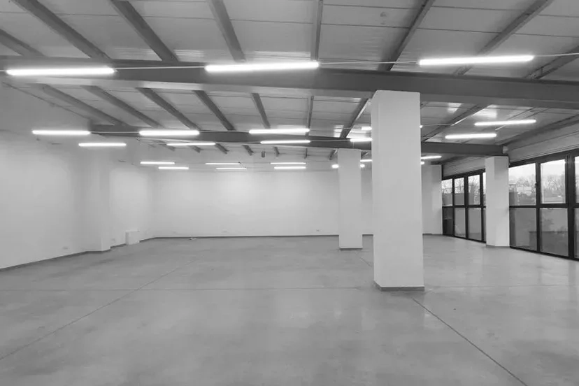 Lokal usługowy 250 m² na wynajem, Wawer - zdjęcie 1