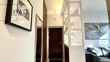 Elegancki 2-pokojowy apartament przy Krakowskim Przedmieściu w Warszawie - miniatura 9