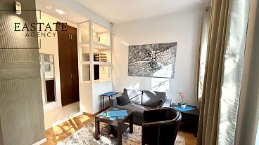 Elegancki 2-pokojowy apartament przy Krakowskim Przedmieściu w Warszawie - miniatura 1