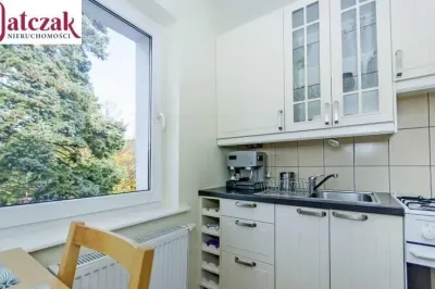 Dwupokojowe mieszkanie 40 m² przy Orłowskim Molo, Gdynia Orłowo - miniatura 9