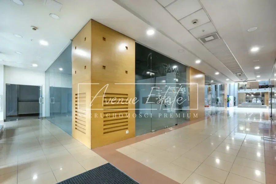 Lokal gastronomiczny 46 m² na Saskiej Kępie, plac Przymierza - zdjęcie 1