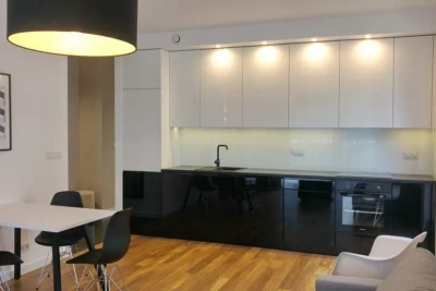 Trzypokojowy apartament 65 m² przy metrze Rondo Daszyńskiego, Grzybowska - miniatura 3