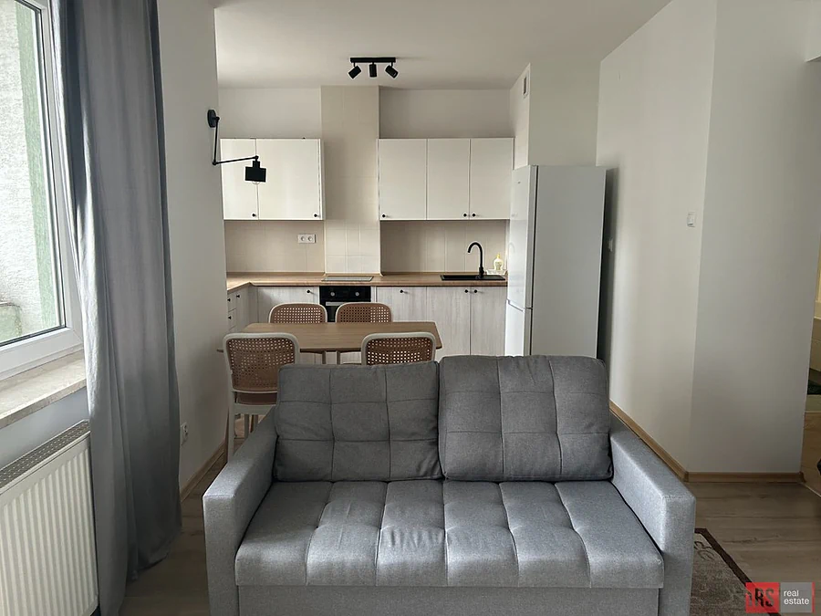 Studio 38 m² po remoncie z balkonem – Powstańców Śląskich, Warszawa - zdjęcie 1