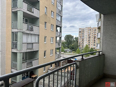 Studio 38 m² po remoncie z balkonem – Powstańców Śląskich, Warszawa - miniatura 7