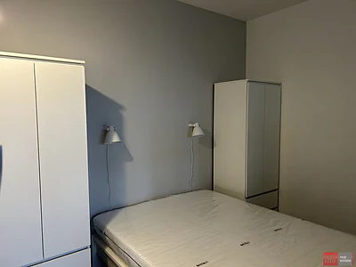 Studio 38 m² po remoncie z balkonem – Powstańców Śląskich, Warszawa - miniatura 6