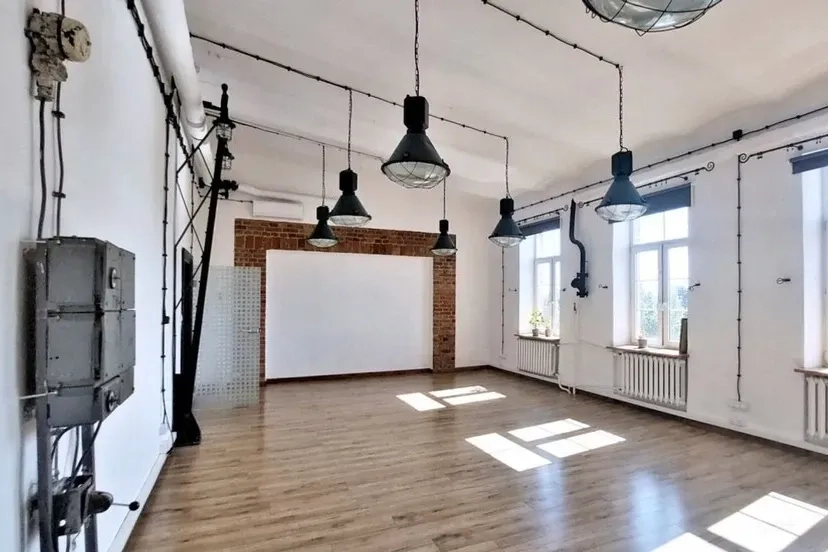 Lokal użytkowy 65 m² na Pradze Północ, przy metrze Wileńska - zdjęcie 1