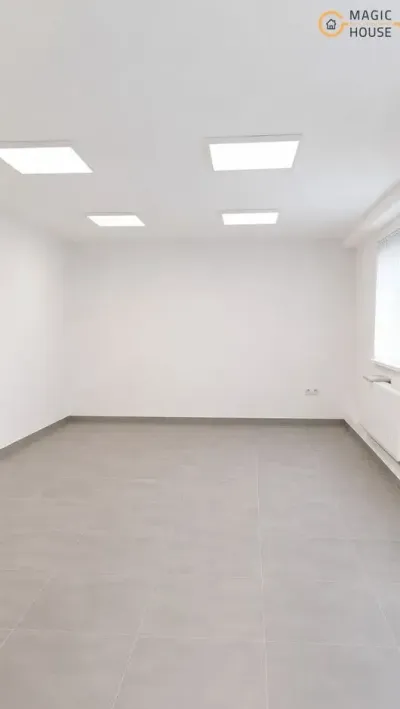 Lokal usługowy 60 m² z parkingiem w Gdyni Grabówku, ul. Kalksztajnów - miniatura 3