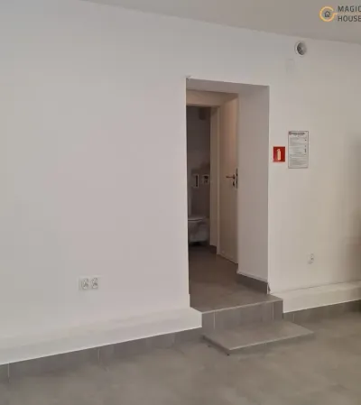 Lokal usługowy 60 m² z parkingiem w Gdyni Grabówku, ul. Kalksztajnów - miniatura 8