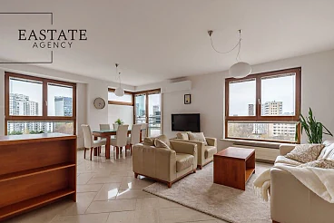 4-pokojowy apartament 128 m² z garażem i metrem – Warszawa Muranów - miniatura 1