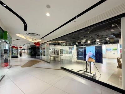 Lokal usługowo-handlowy 132 m² w Galerii Madison, Gdańsk - miniatura 2