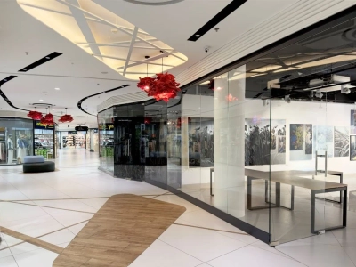 Lokal usługowo-handlowy 132 m² w Galerii Madison, Gdańsk - miniatura 1