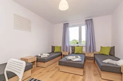 8-osobowy apartament 2-pokojowy A4, ul. Sosnowa, Przejazdowo - miniatura 1