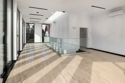 Nowy obiekt biurowo-magazynowy 320 m² na Ursynowie, Pyry - miniatura 4