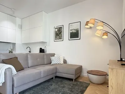 Port Praski – 2-pokojowy apartament na ostatnim piętrze, Sierakowskiego 4 - miniatura 4