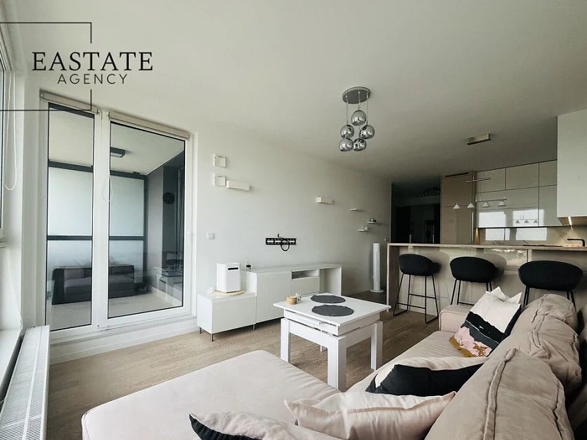 Warszawa, Gocławek – 2-pokojowy apartament z loggią i 2 miejscami parkingowymi - zdjęcie 1