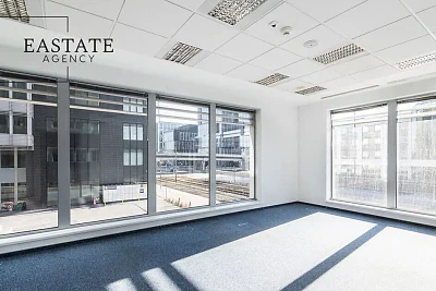 Przestrzeń biurowa 1200 m² na Służewcu, ul. Postępu - miniatura 1