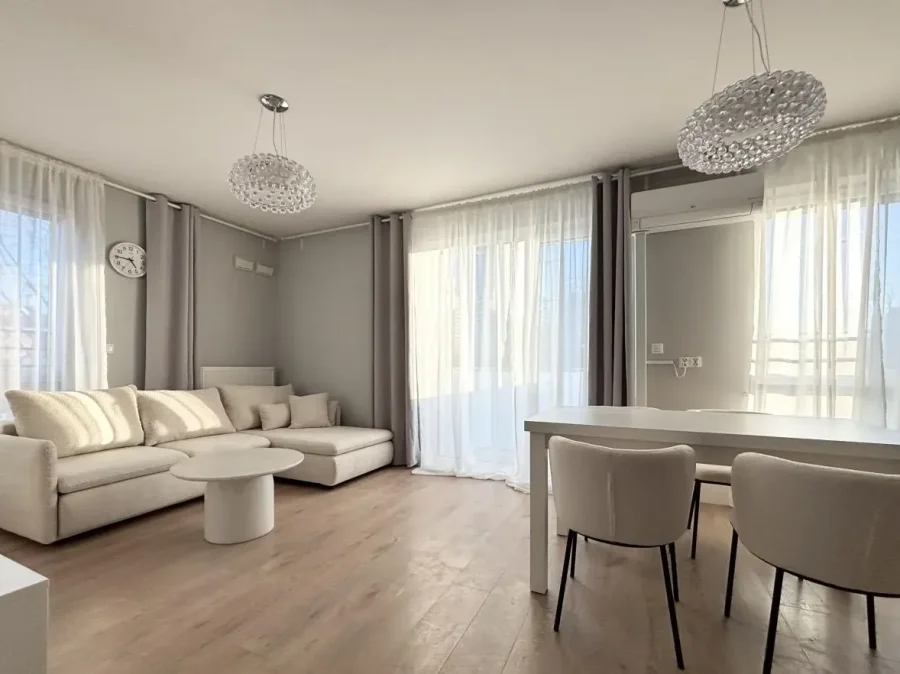 3-pokojowe mieszkanie 63 m² z klimatyzacją – Kępa Mieszczańska - zdjęcie 1