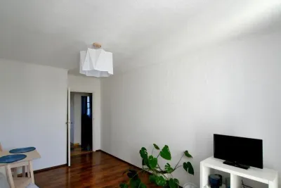 2-pokojowy apartament 45 m² przy ul. Komandorskiej we Wrocławiu - miniatura 2