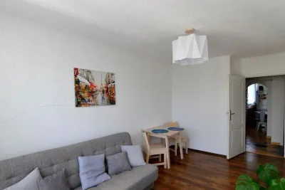 2-pokojowy apartament 45 m² przy ul. Komandorskiej we Wrocławiu - miniatura 1