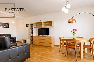 2-pokojowy apartament 55 m² na Przymorzu Wielkim, balkon i garaż - miniatura 2