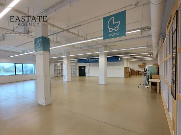Lokal użytkowy 667 m² z witryną i parkingiem | Warszawa Zacisze - miniatura 2