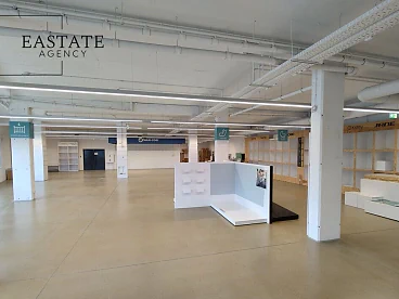 Lokal użytkowy 667 m² z witryną i parkingiem | Warszawa Zacisze - miniatura 3