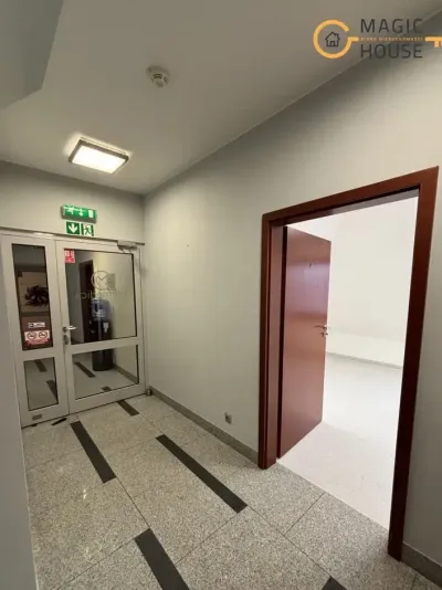 Lokal biurowy 160 m² w Aniołkach, Gdańsk – pod gabinety medyczne - miniatura 2