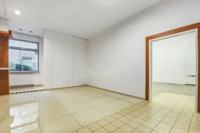 Lokal gastronomiczny 213 m² na wynajem, Wilanów ul. Marconich, witryny - miniatura 6