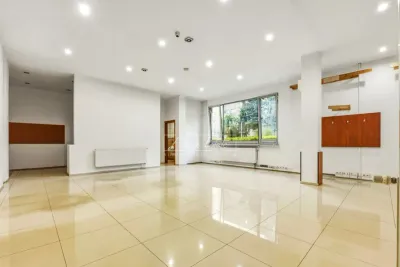 Lokal gastronomiczny 213 m² na wynajem, Wilanów ul. Marconich, witryny - miniatura 3