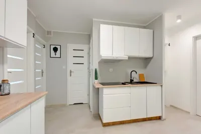 Pokoje na wynajem przy SKM Gdańsk Żabianka, Rybacka - miniatura 4