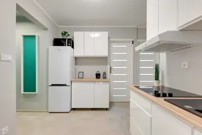 Pokoje na wynajem przy SKM Gdańsk Żabianka, Rybacka - miniatura 1