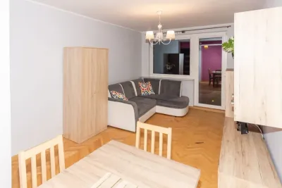 Pokój dwuosobowy przy ul. Chłopskiej 22e w Gdańsku - miniatura 2