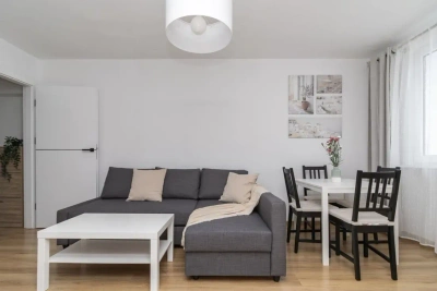 Dwupokojowe mieszkanie 34 m² na wynajem – Górny Sopot, ul. Jacka Malczewskiego - miniatura 2