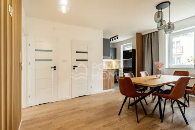 6-pokojowe mieszkanie 109 m² z widokiem na las – Gdynia Obłuże - miniatura 2