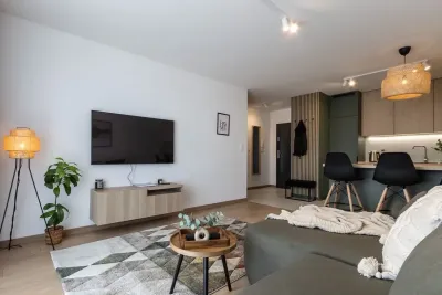 Nowoczesny 2-pokojowy apartament 44 m² z balkonem – Gdańsk Novelo, bez prowizji - miniatura 3