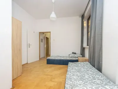 Dom dla pracowników Gdańsk Chełm, ul. Biegańskiego, 500 m² - miniatura 2