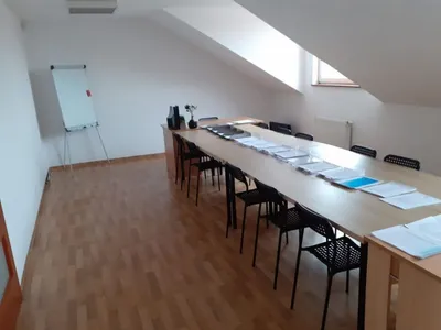 Oferta najmu powierzchni biurowej o powierzchni 130 m² - miniatura 2