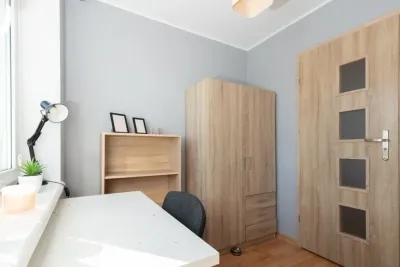 Pokój jednoosobowy przy ul. Kołobrzeskiej 39A w Gdańsku - miniatura 3